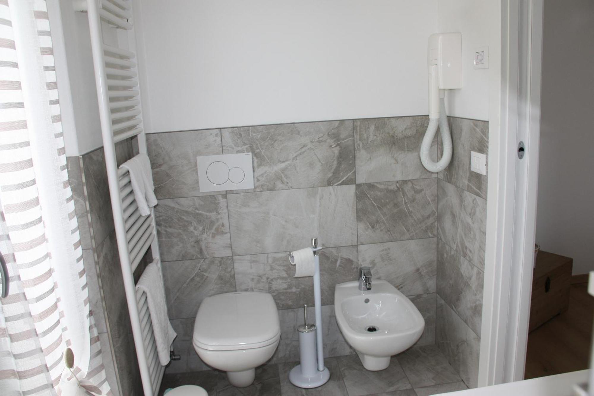 B&B Le Magnolie Faggeto Lario Εξωτερικό φωτογραφία